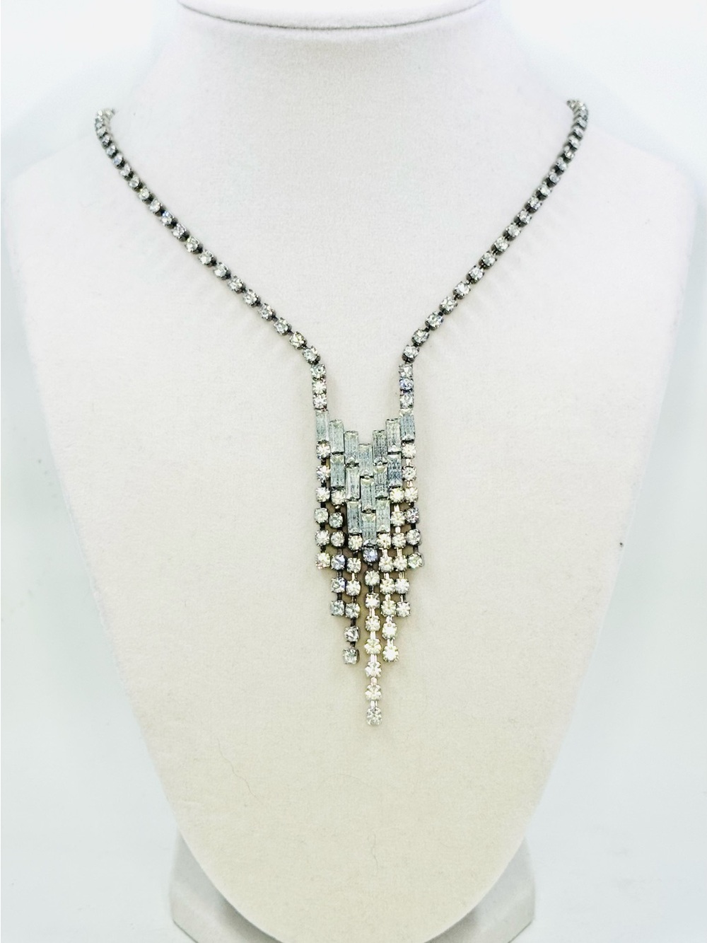 Vintage Silver Tone Austrian Crystal Prong Set Fringe Necklace W/Baguettes 18”